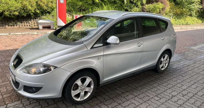 Seat Altea XL cena 9900 przebieg: 350000, rok produkcji 2009 z Radzyń Podlaski małe 781